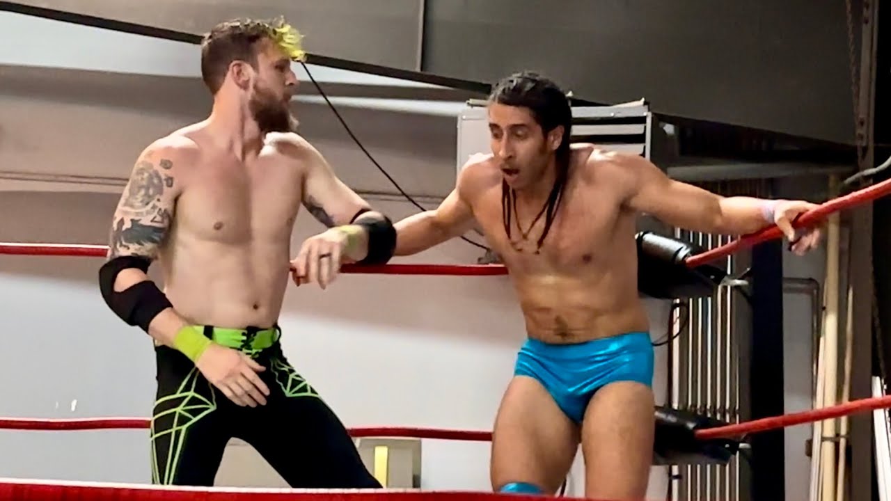 Manny Street vs Asher Andrews