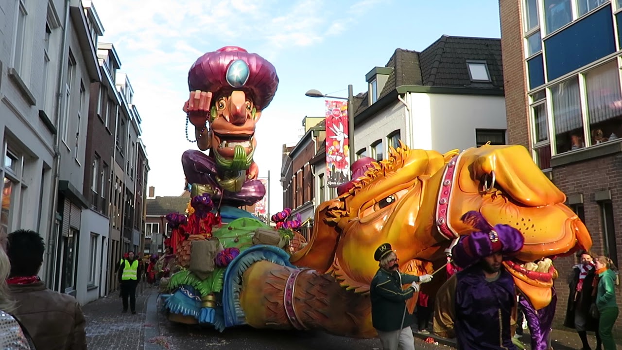 CARNAVAL 2018 IN TULLEPETAONESTAD 'DA‘S M’N STADJE'