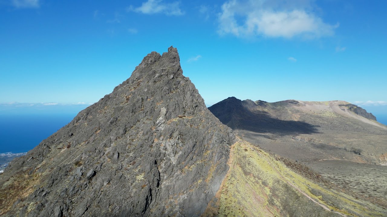 【空撮 　北海道百名山】北海道駒ヶ岳　[Aerial view of Hokkaido's 100 famous mountains] Mt. Komagatake