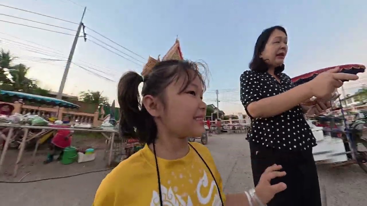เดินตลาดนัด