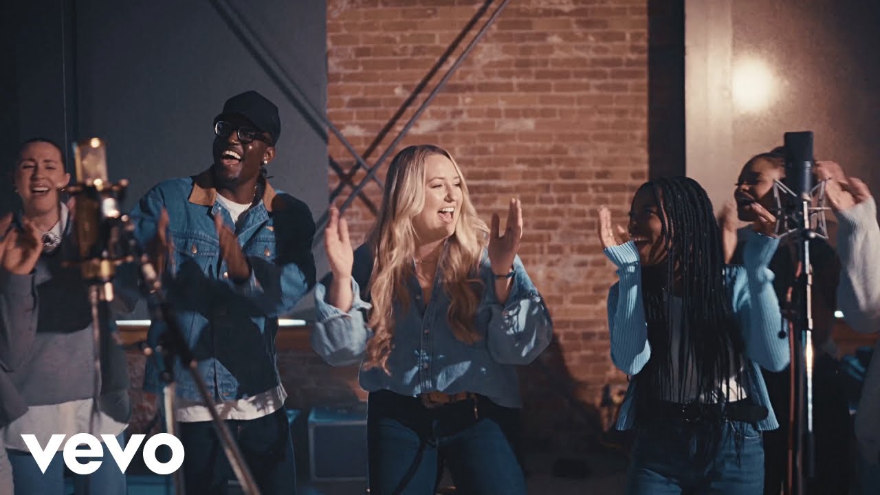 Taylor-Rae - Sendin' Myself To Church (Live Acoustic)