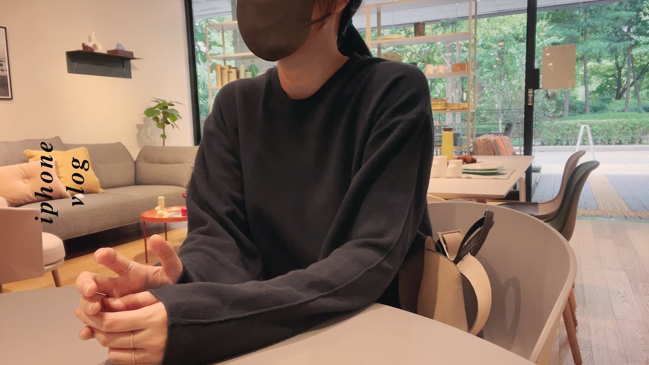 Daily life in&out of Vlog. Visit to furniture store, raising plants at home