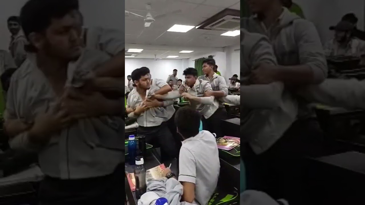 Allen Kota Students Fighting In Class For Girlfriend Full Rada #allen #allenkota #fight #