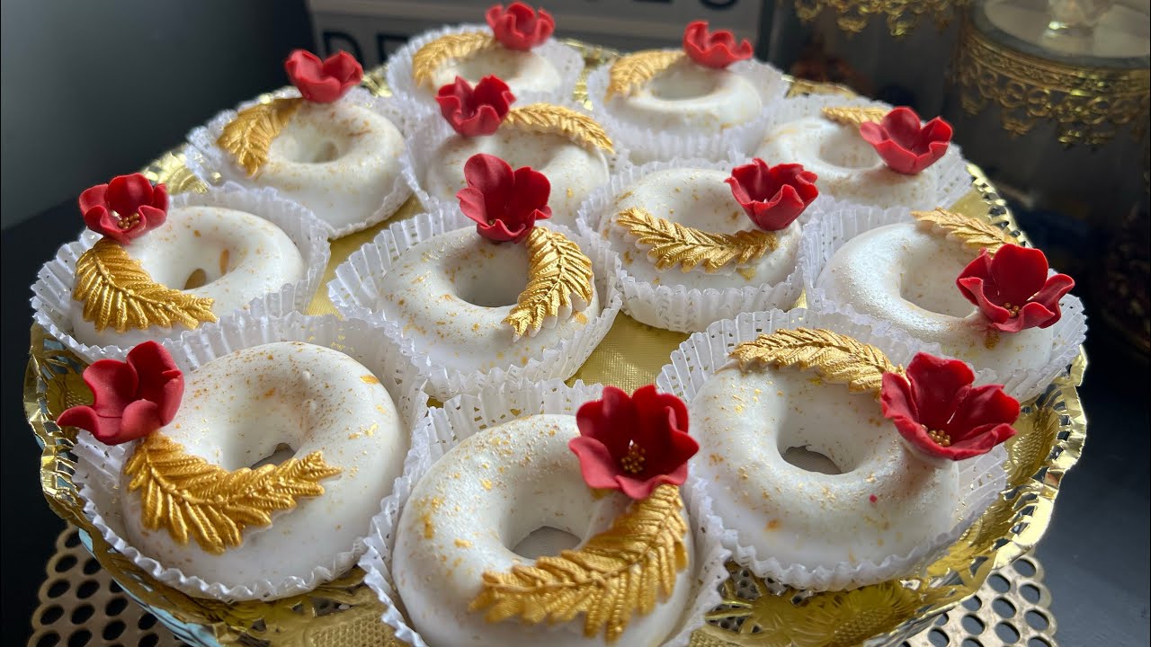 كعيكعات بالطلية وصفة ناجحة مع طريقة سريعة للطلية