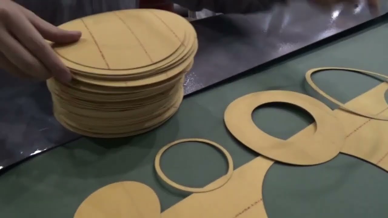 Die Cutting Gaskets Freeman Schwabe Automatic Traveling Head Die Cutting Press