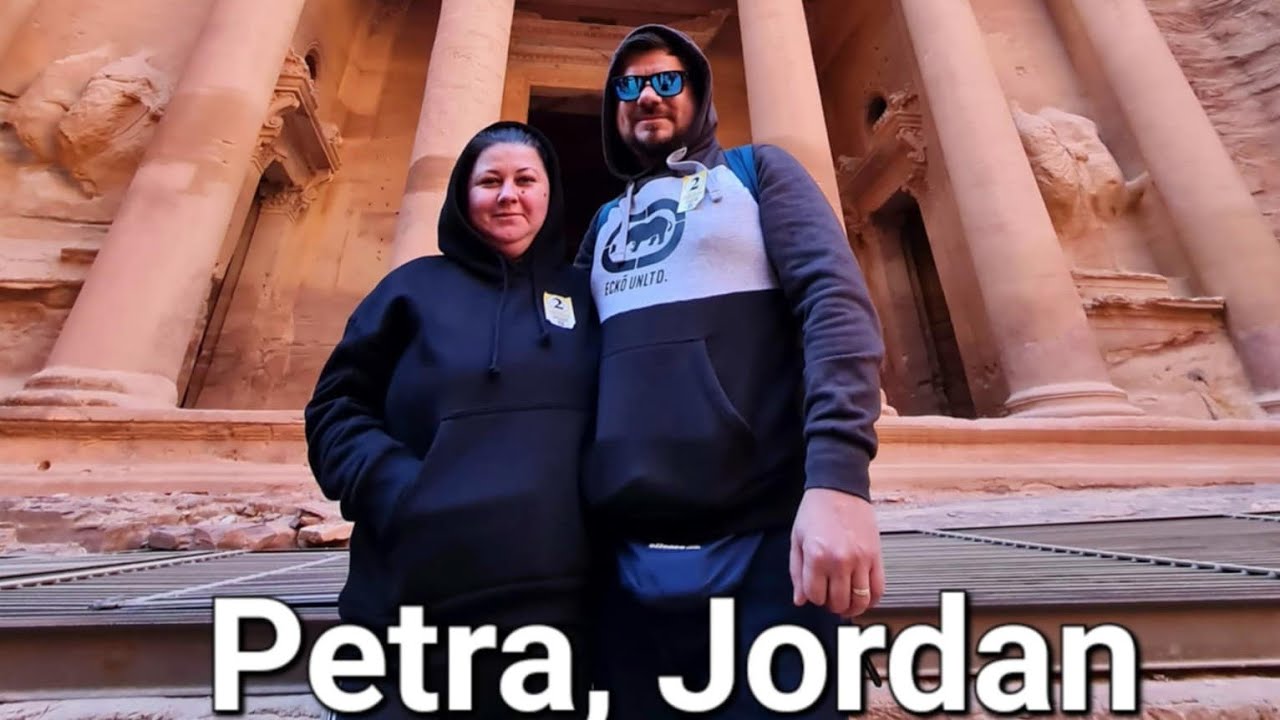 Welcome to Petra, Jordan - one of the antic world's wonder/ Uimitoarea Petra Iordania.