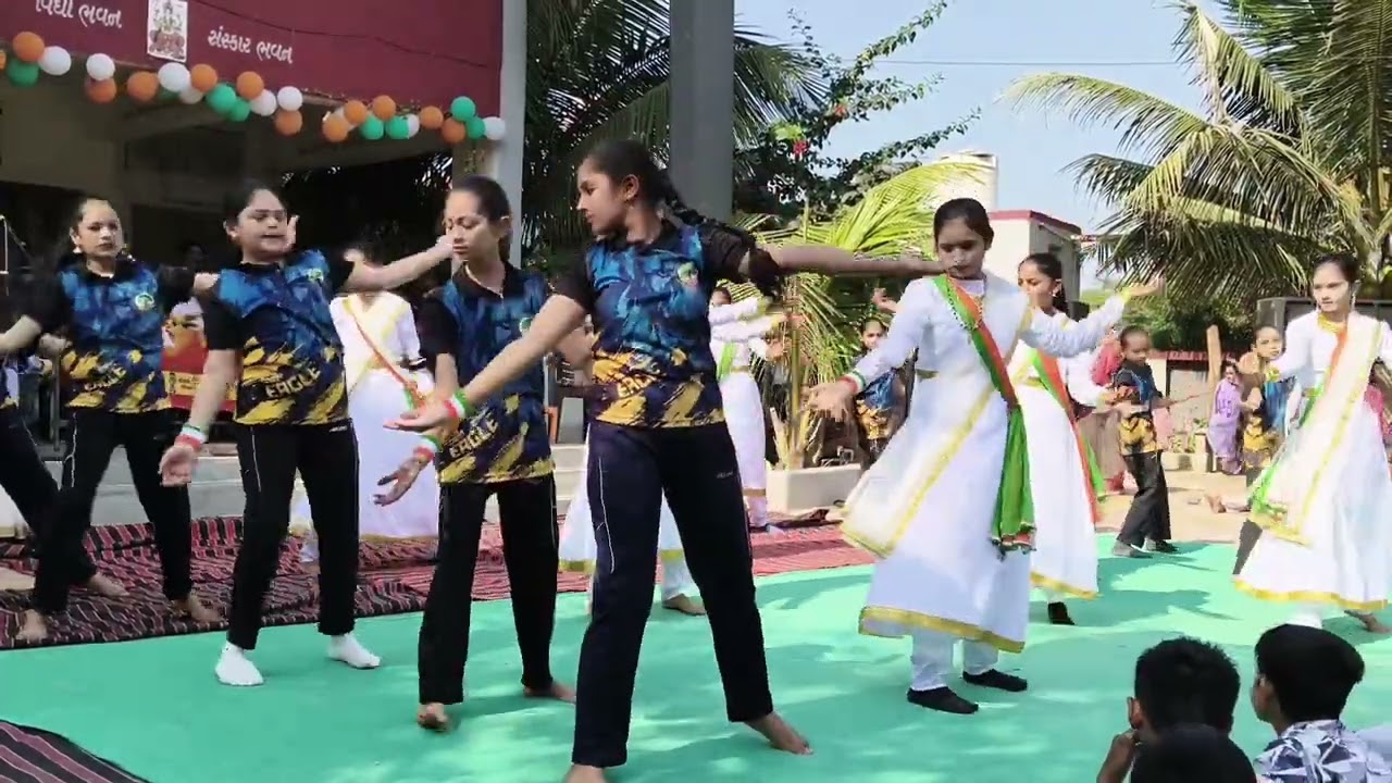 Music yoga🧘🧎❤️🌹#surajsolankivlogs #yoga #viralgujju #trending #youtube #viralpost #school 🧎🧘❤️🌹