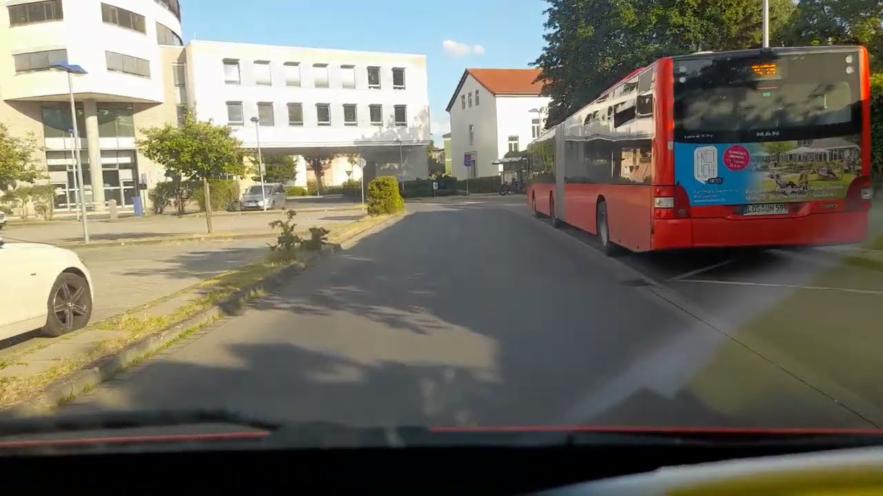 18/07/23 катаемся по Фюрстенвальде Шпрей на Renault Trafic. Вокзал, улица Вокзальная, по нашему :)