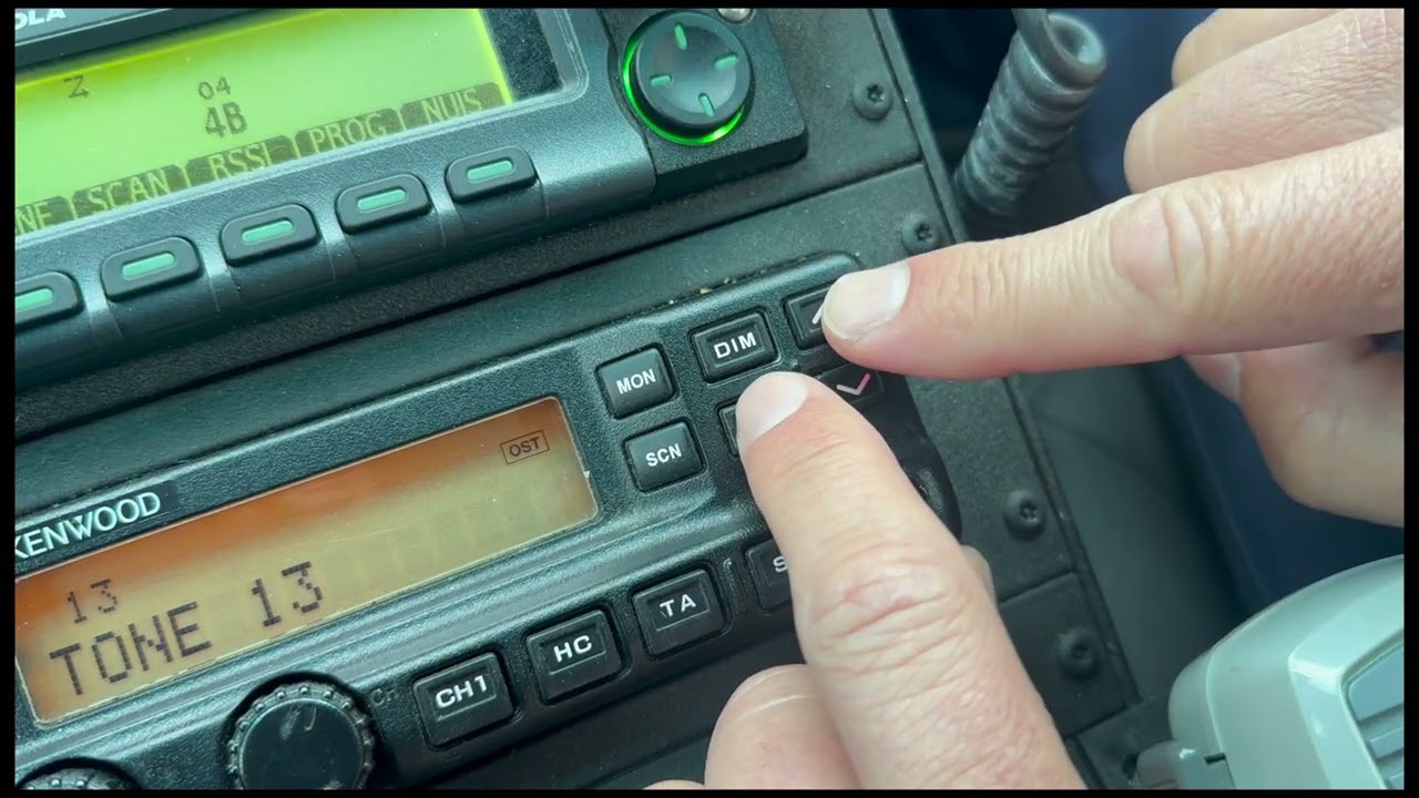 Kenwood 5710 Mobile Radio
