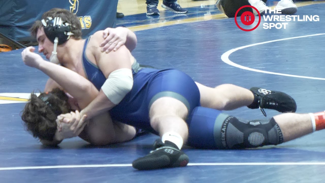 215 - Antonin Svaboda of Lake Park [R] v. Cristian Vargas of Niles North [G]