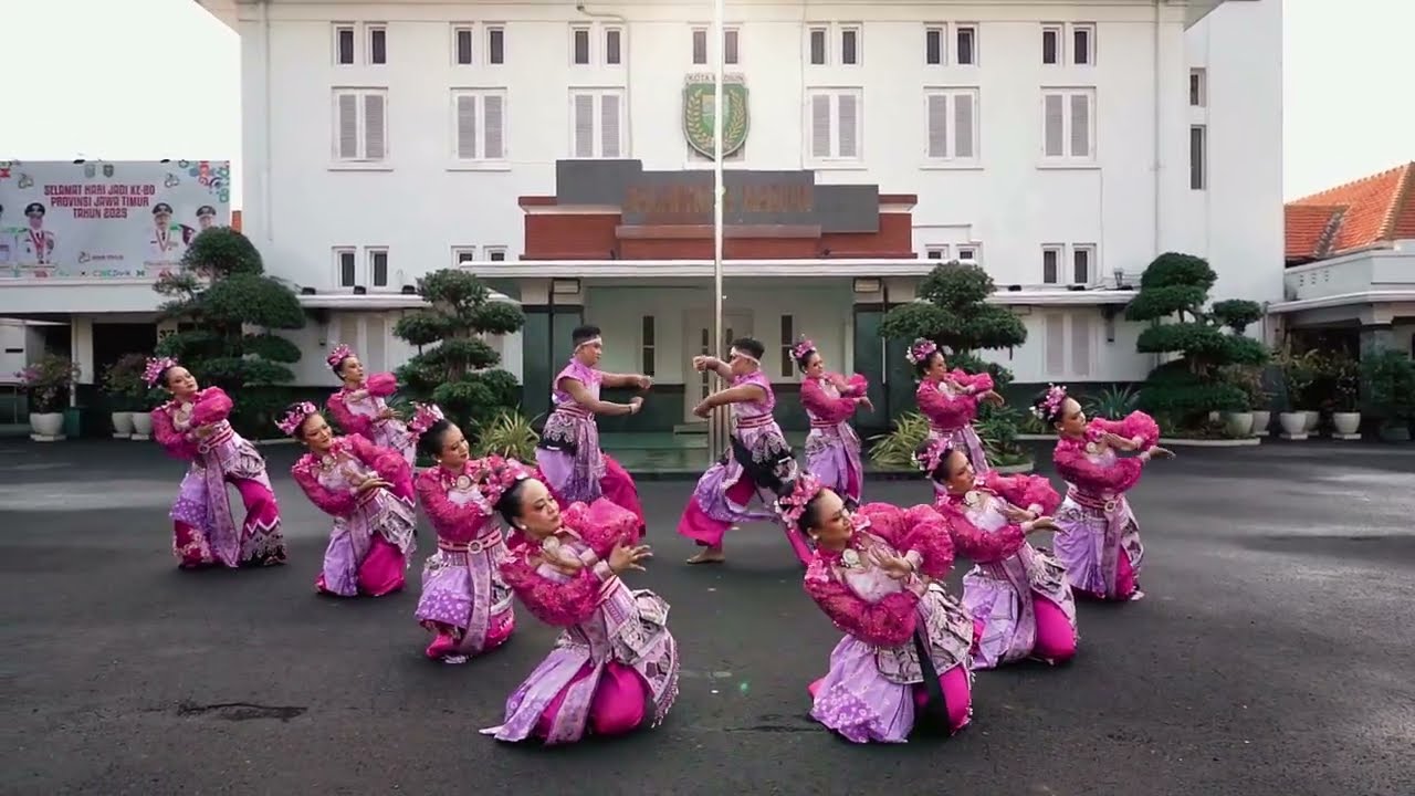 TARI MADIUN MENDUNIA BY U2 JAVA DANCER