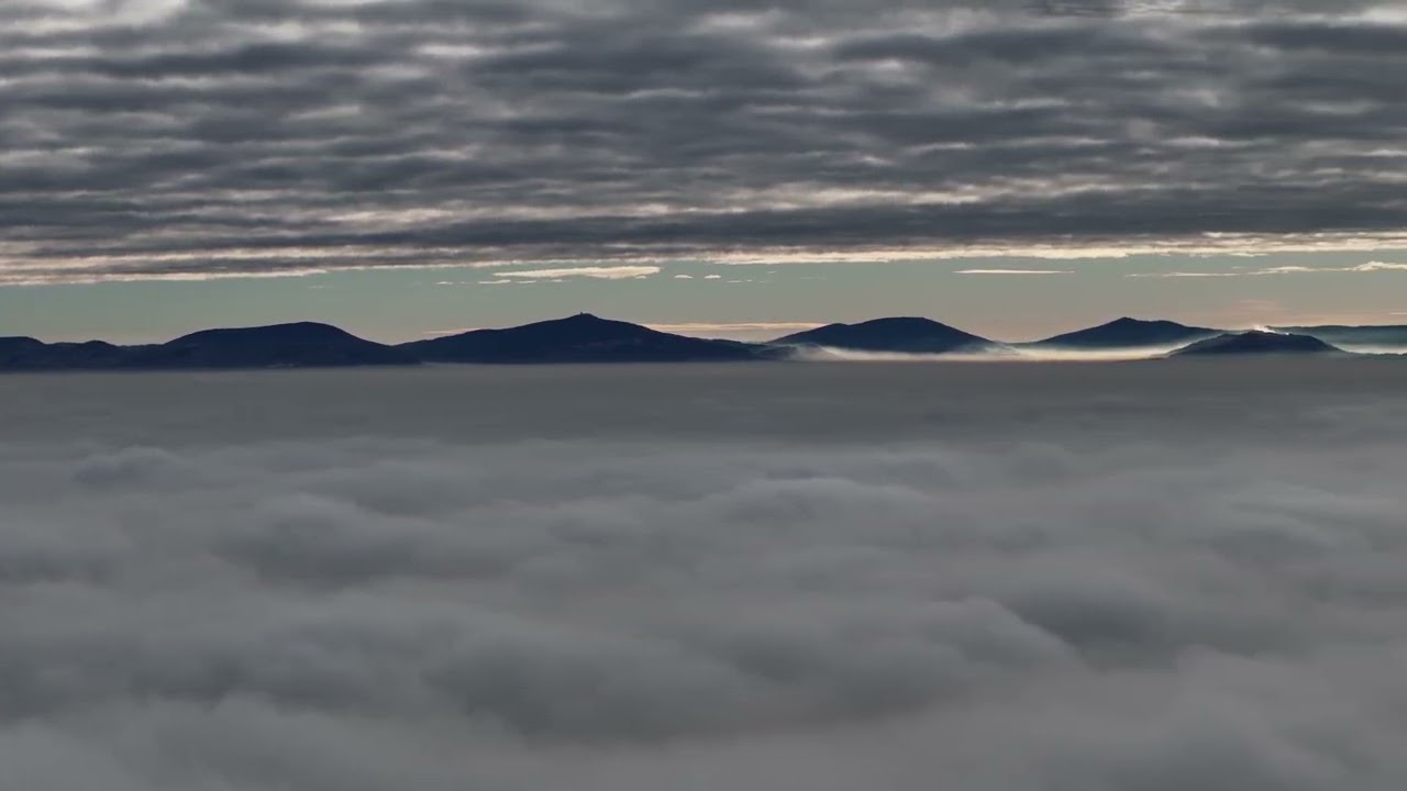 Beskid Śląski widziany z Turzy Śląskiej /Dji Air 3 (70mm)