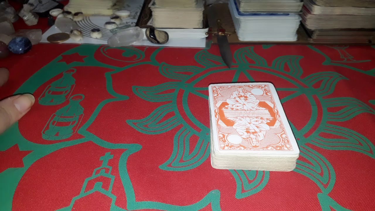 TÉCNICA FÁCIL PARA INICIANTES COM 3 OU MAIS CARTAS P/ LEITURA DE BARALHO CIGANO.🔮♠️♥️♦️♣️🌹🤔❤💃