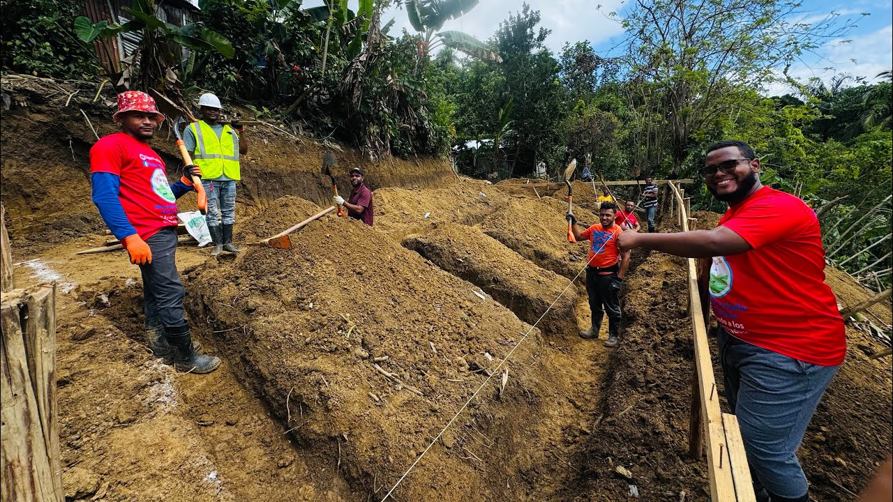 DÍA 5. CONSTRUYENDO LA CASA DE BOBOLO Y SU FAMILIA EN EL CAMPO EL NARANJAL 