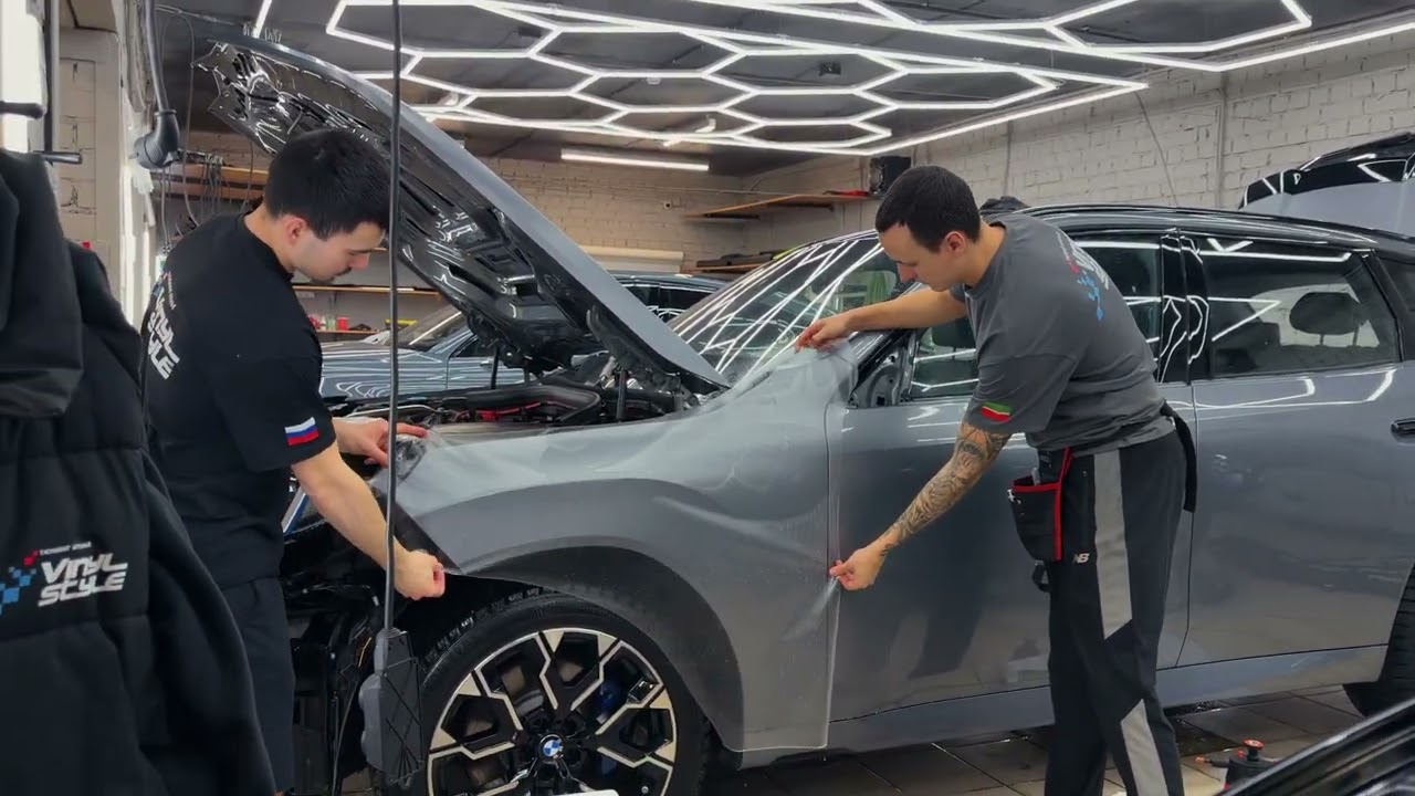 Новый BMW X3 G48 - бронирование кузова матовой пленкой, оклейка зеркал, фонарей, шумоизоляция