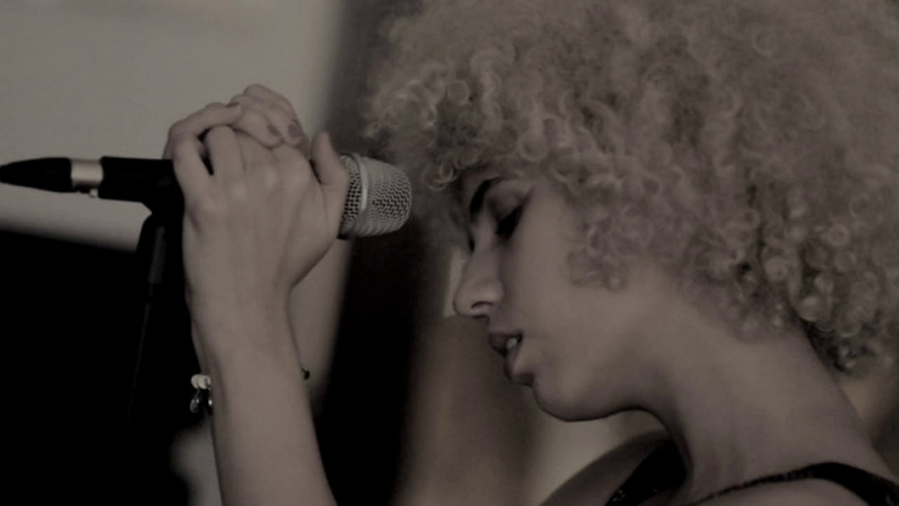 Jessica Einaudi : I don't care