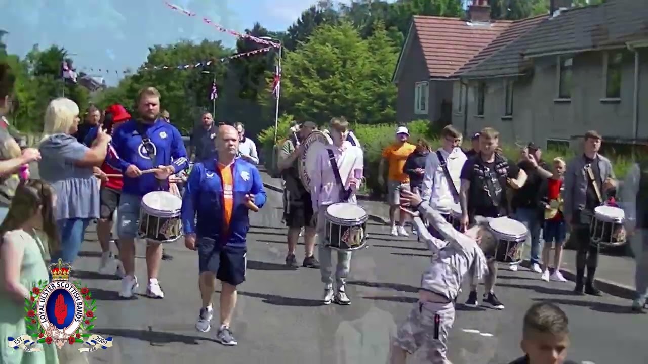 Upper Falls Protestant Boys Fb Before Their Own Parade 04/06/22