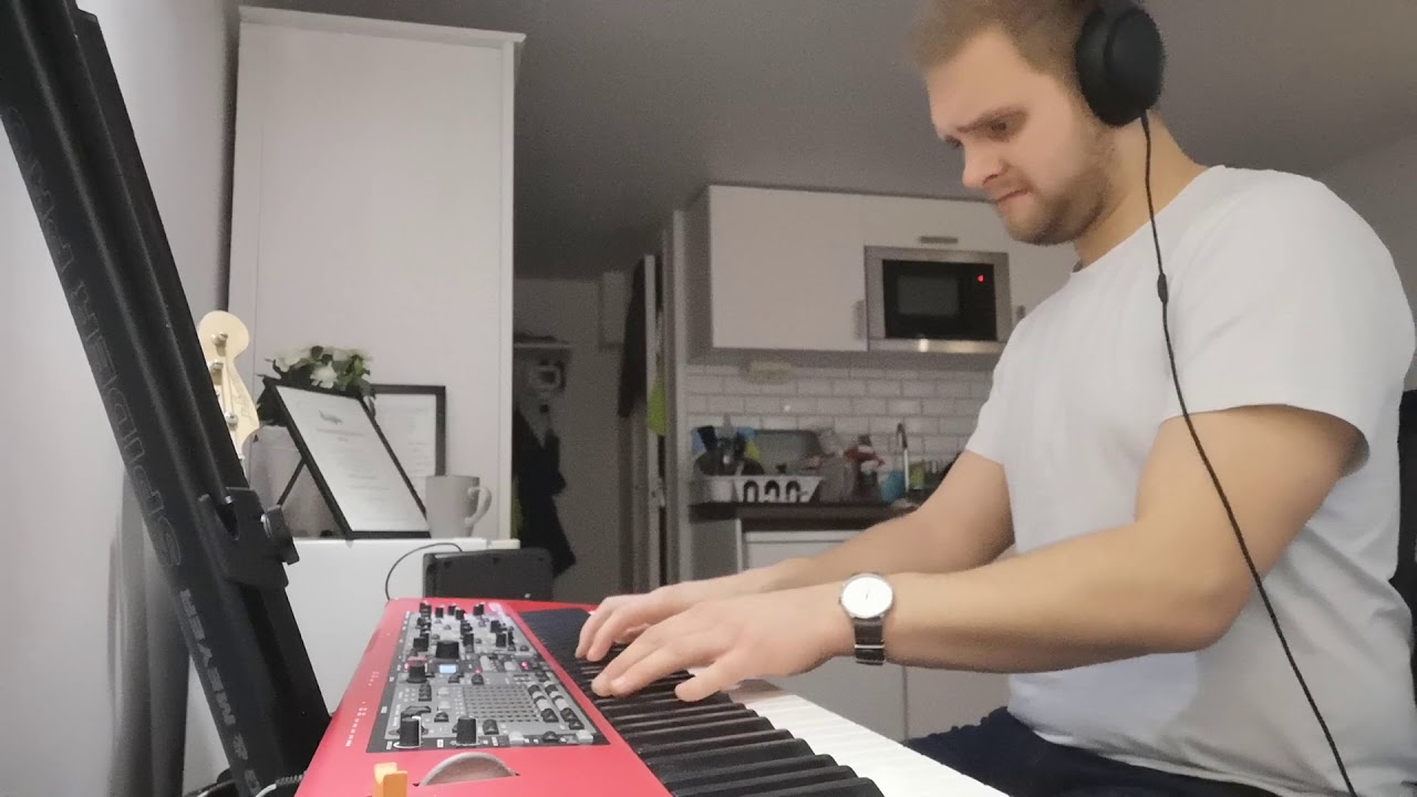 Stevie Wonder - He's Mistra Know It All Pianocover
