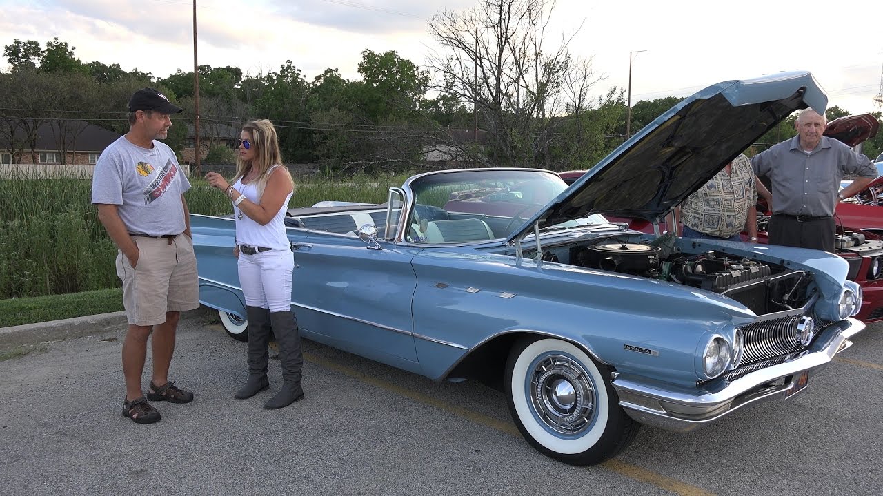 1960 Buick Invicta Convertible - Mirror in Dash - Homer Glen (4K)