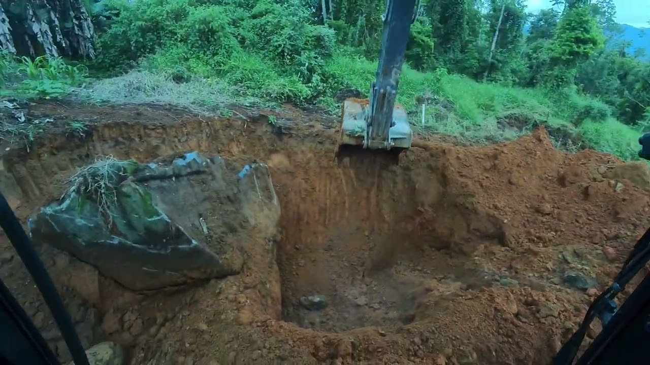 finalizando limpeza nas pedras gigantes
