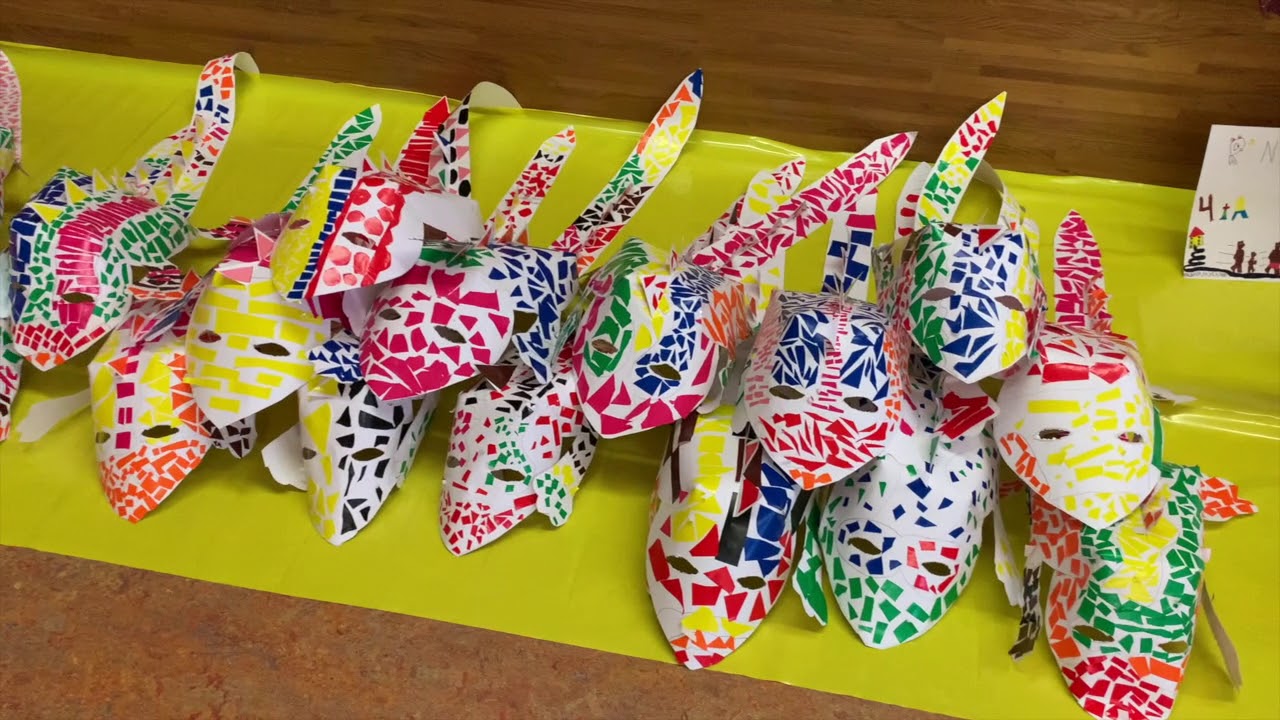 Carnestoltes 2021: Tour per l'exposició de primària