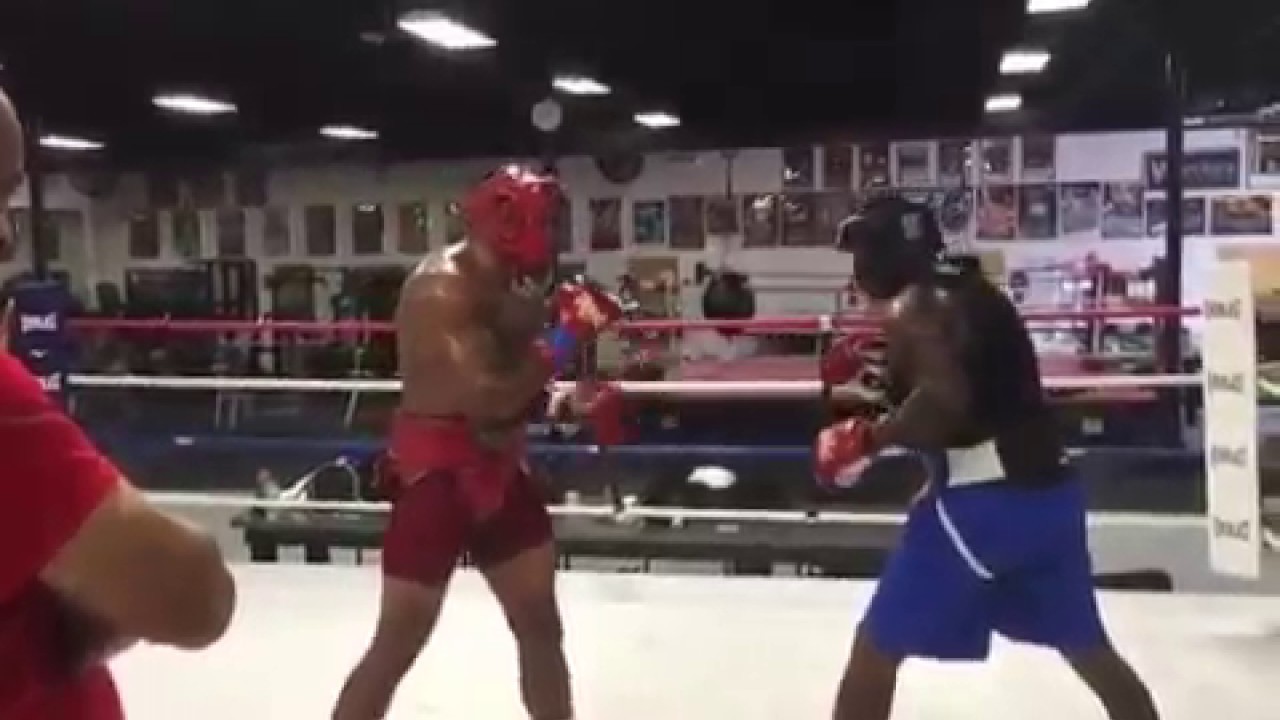 Shannon Briggs Sparring At The Heavyweight Factory!!