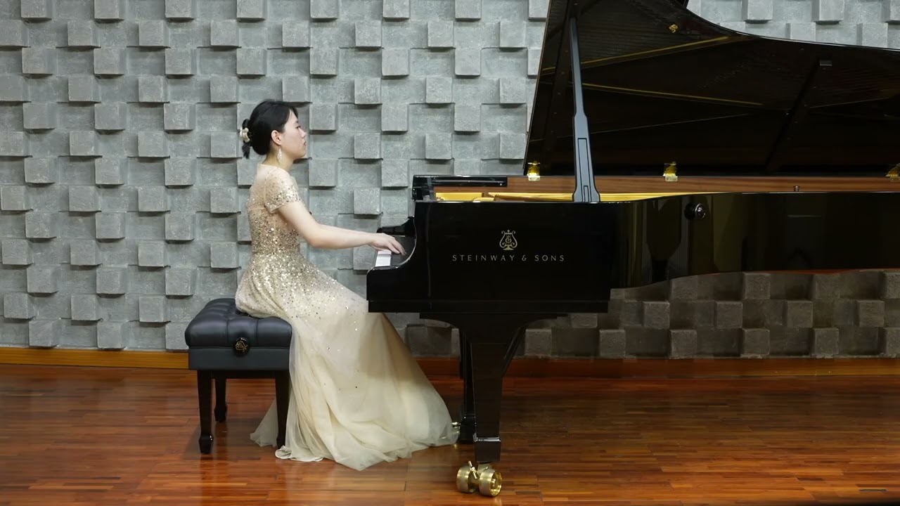 Zhou Xiaohe: Haydn's Sonata & Janáček's Sonata & Clara Schumann's Variations