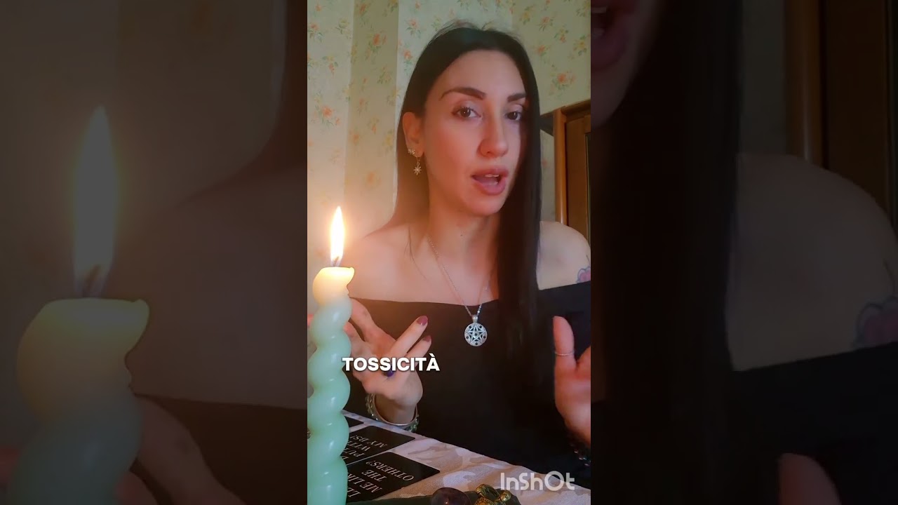 Lettura del suo pensiero con gli oracoli dell'amore 🌹 