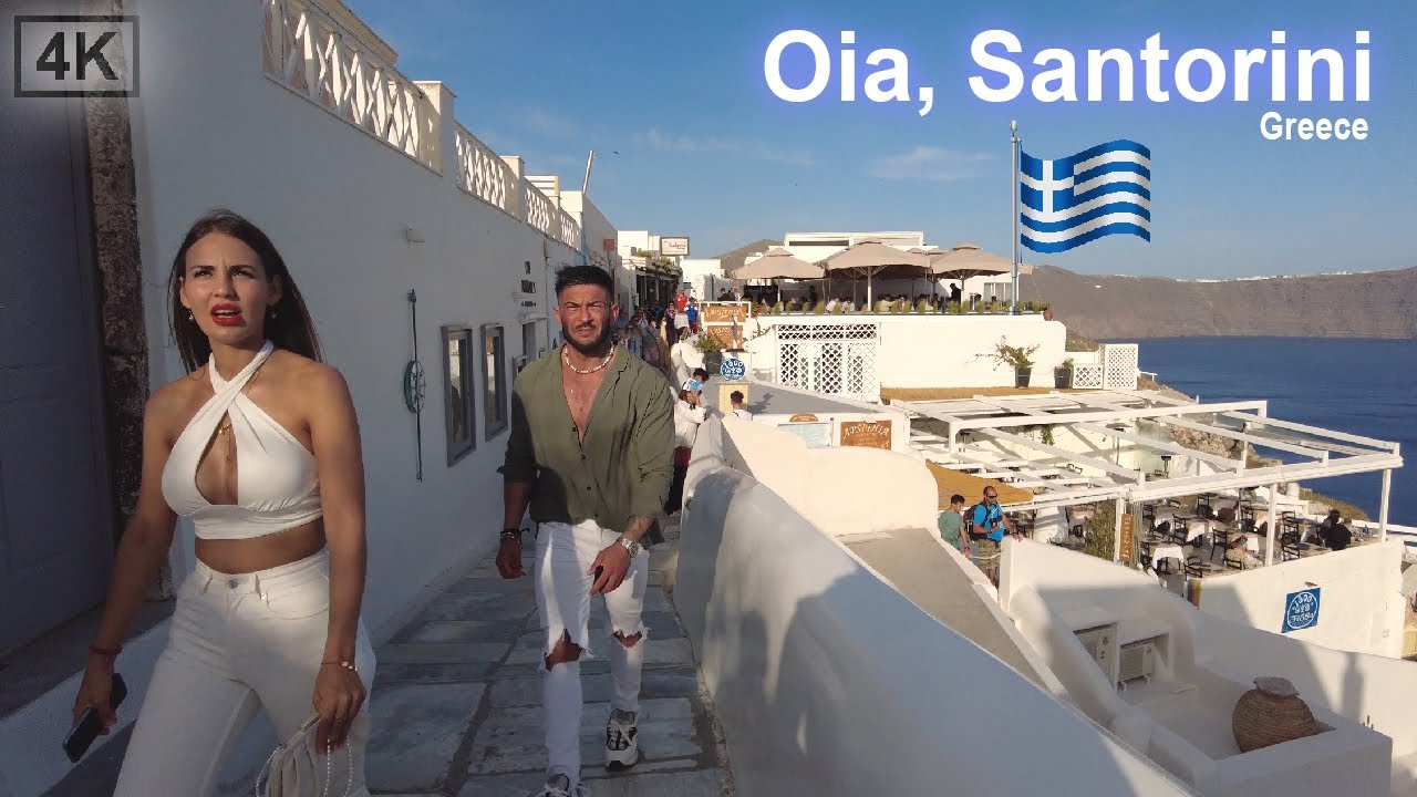 Walking Oia, Santorini at Sunset 🇬🇷🤍💙 [4K Walking Tour with Binaural Sound]