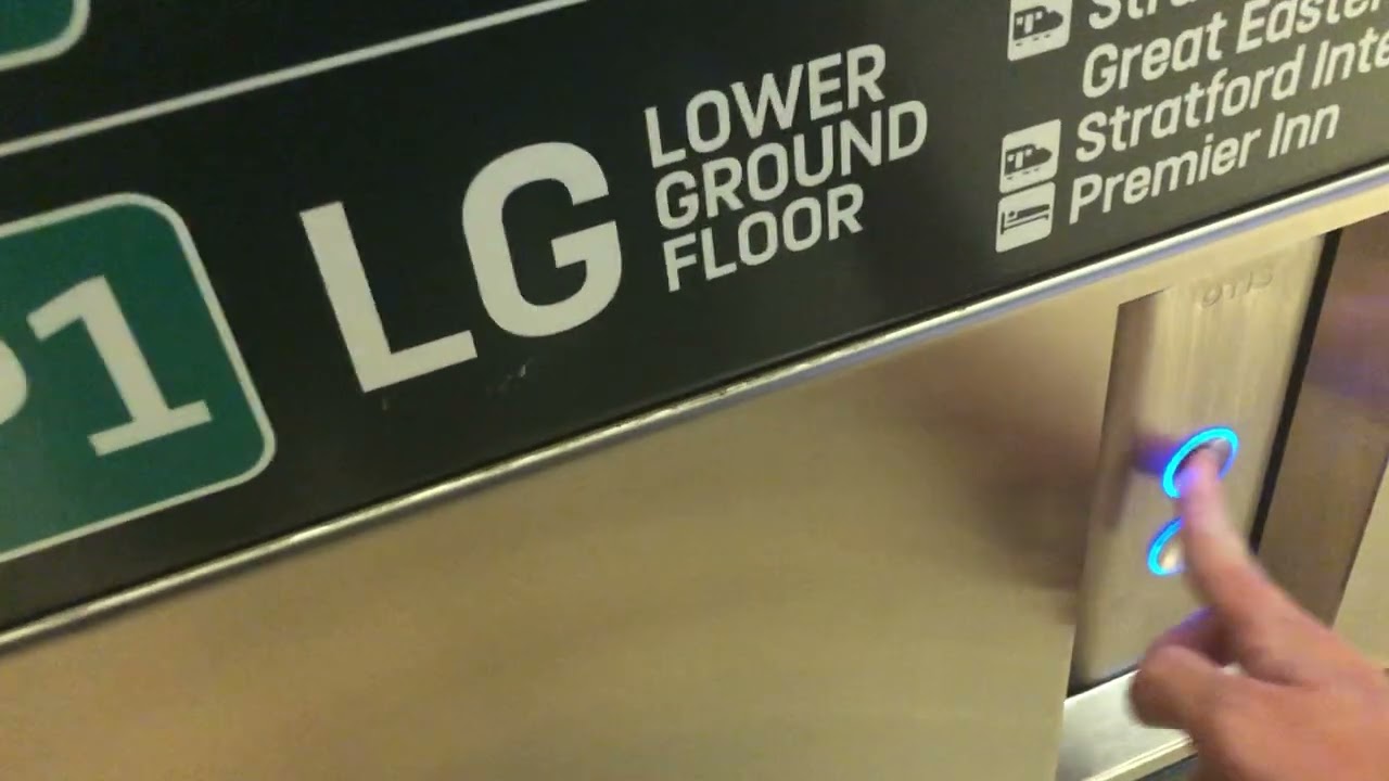 Otis Gen2 Lift (Lift 1 Broken) At Westfield Shopping Centre Stratford