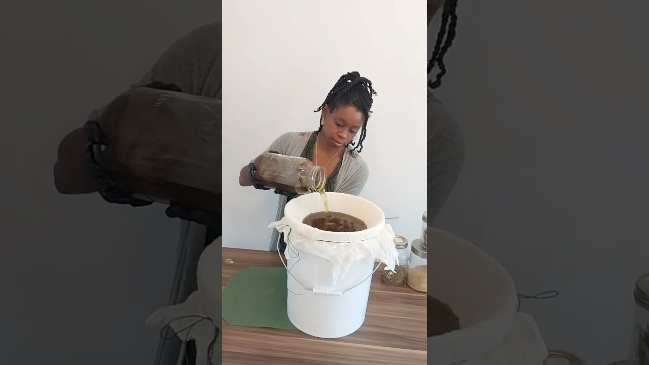 How to Make Herbal Oils 🌿 Traditional Herbalist Methods for Skin and Hair #naturalbeauty