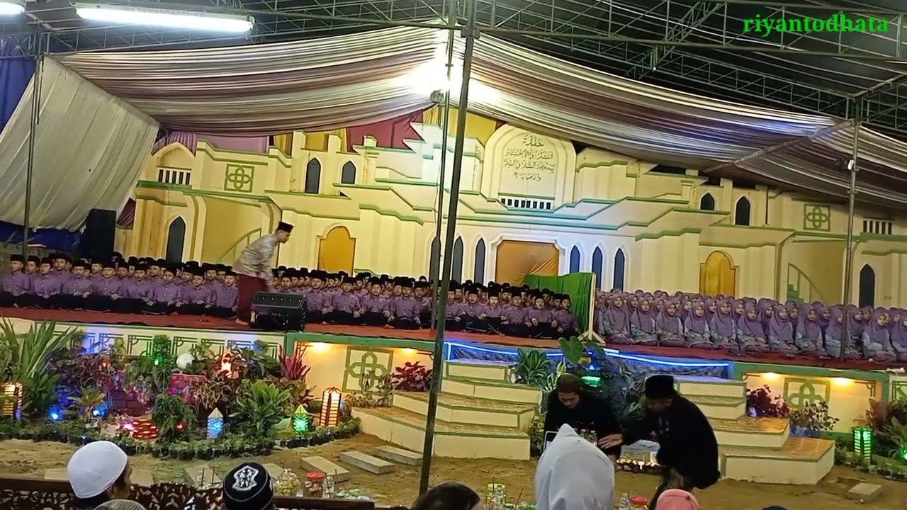Live 304 Khotmil Qur'an PP  An - Nida' Islamic Boarding School Selomerto-Wonosobo@riyantodhata