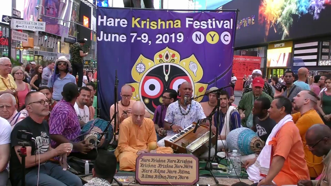 Madhava Prabhu - Times Square Kirtan Experience