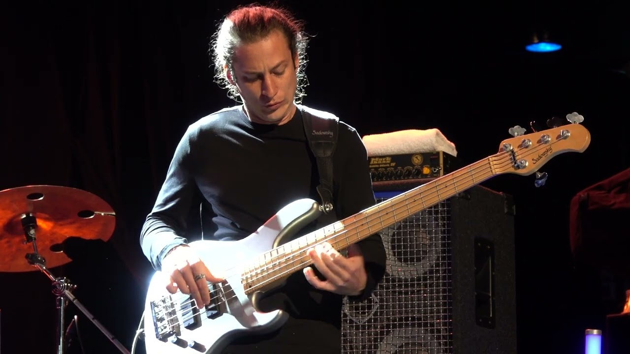 Lee Ritenour - Trans4JAZZ-Festival Konzerthaus Ravensburg - 10.11.2022 - Etude & Bass Solo - LIVE !!
