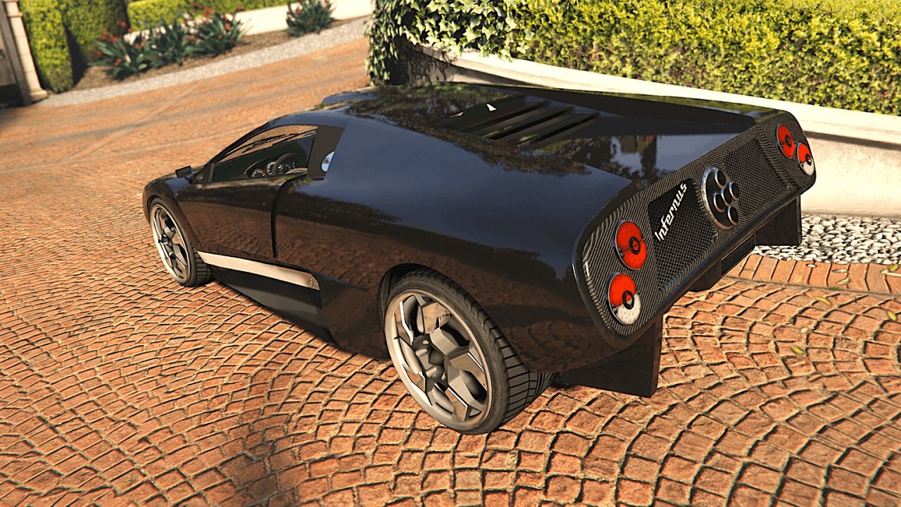 Destroying this 'Pegassi Infernus' inspired by real-life Lamborghinis in GTA V