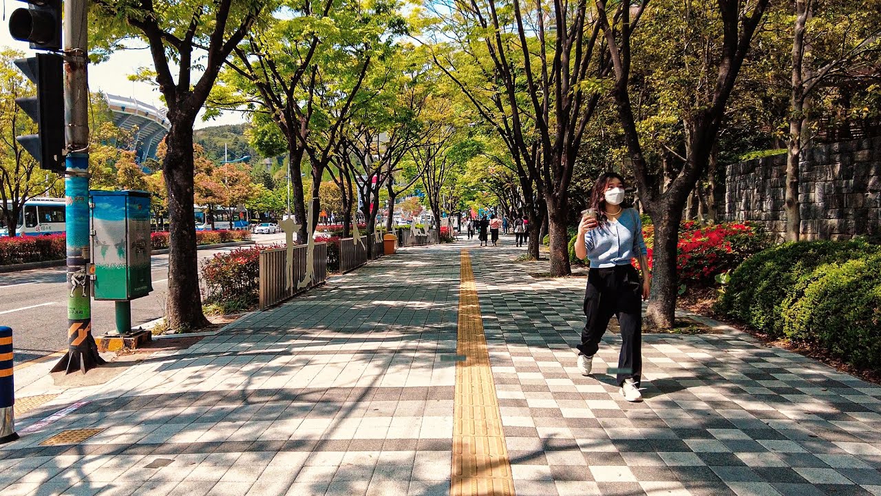 부산 산책 (사직, 수안역, 동래시장, 수안동, 동래부동헌)  A walk in Busan
