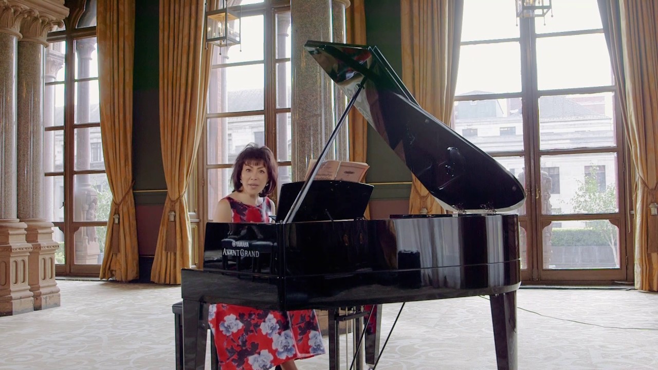 Noriko Ogawa piano lesson on Grieg's Notturno Op 54 No 4