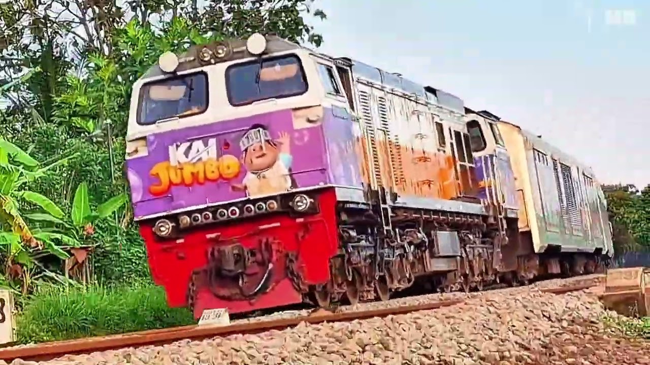 KERETA API PANJANG‼️ HUNTING 33 KERETA API NGEBUT DI PERLINTASAN MENIKUNG