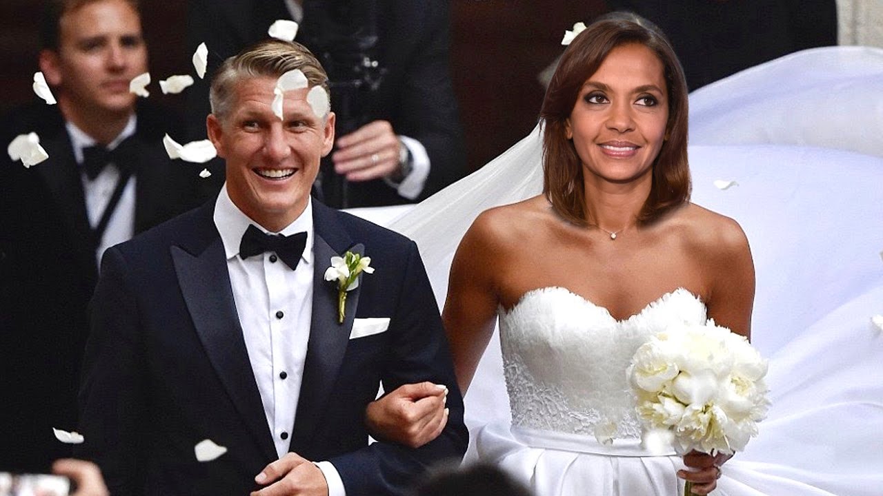 Après 4 ans ensemble, Karine Le Marchand et son compagnon ont avoué ce qu'on a toujours pensé