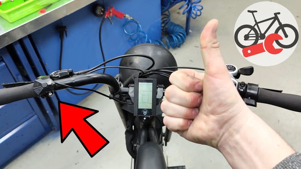 Adjusting the hydraulic brakes of bikes. Bicycle brakes handle alignment