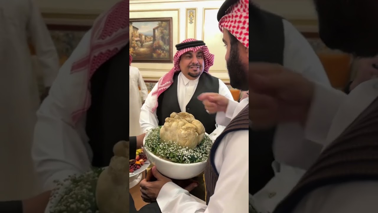 وجبة العشاء الذي أقامه رجل الأعمال/مهنا بن محمد المهنا على شرف الدكتور/خالد الدواس ١٤٤٦/٩/١٦هـ