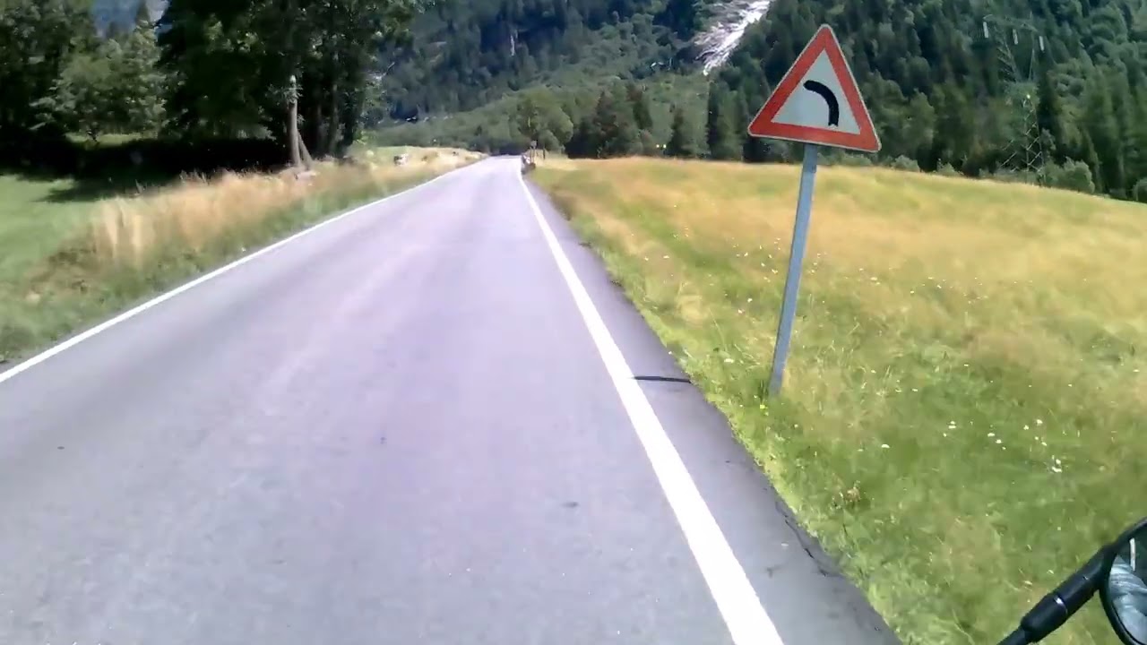 Cascate del Toce in moto: tra curve e panorami mozzafiato!