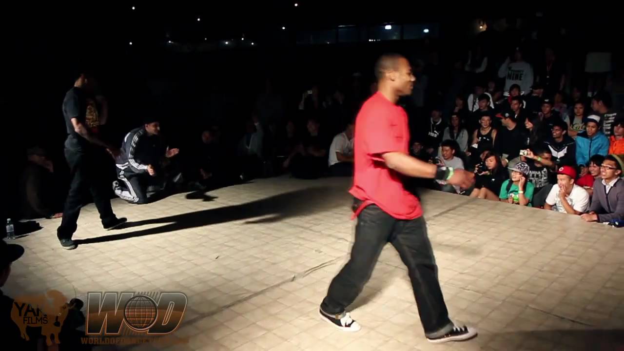 Twixx VS Iron Monkey | YAK FILMS | WORLD OF DANCE 2010 Vallejo, CA | BBOY BREAKING BATTLE