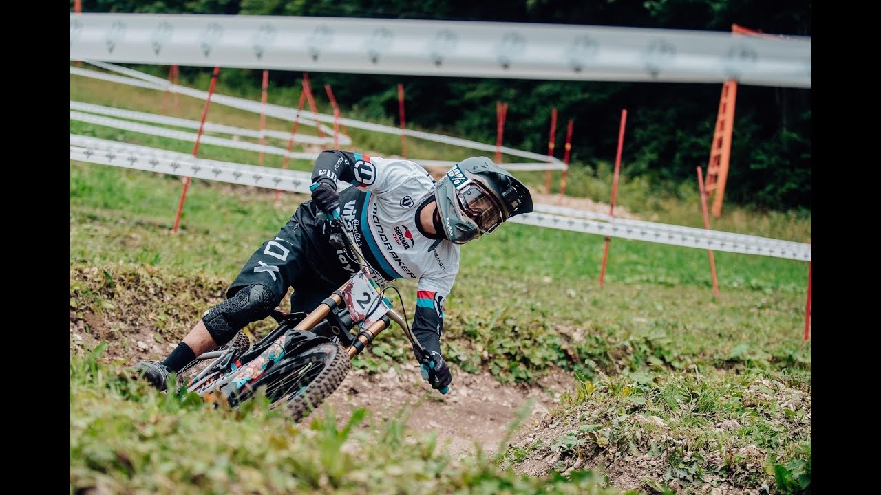 Downhill Poiana Brasov. Dupa 17 ani Campionatul National de Downhill revine la Brasov.