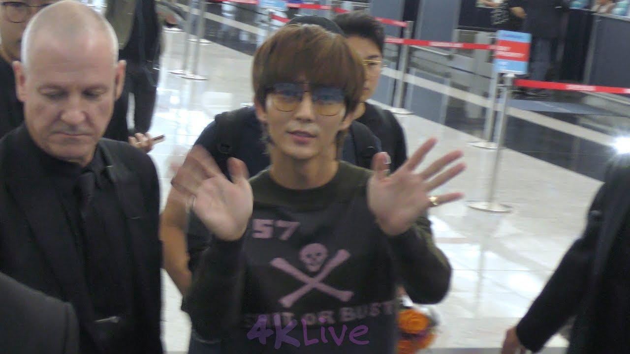 20181108  Lee Joon-gi 이준기 李準基 イ・ジュンギ Hong Kong Airport Departure for Incheon