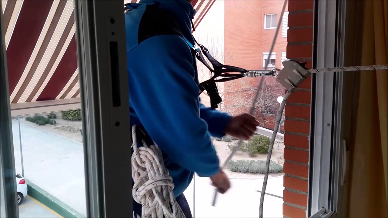 Instalación de 3 Toldos de punto recto con sistema de seguridad Syam