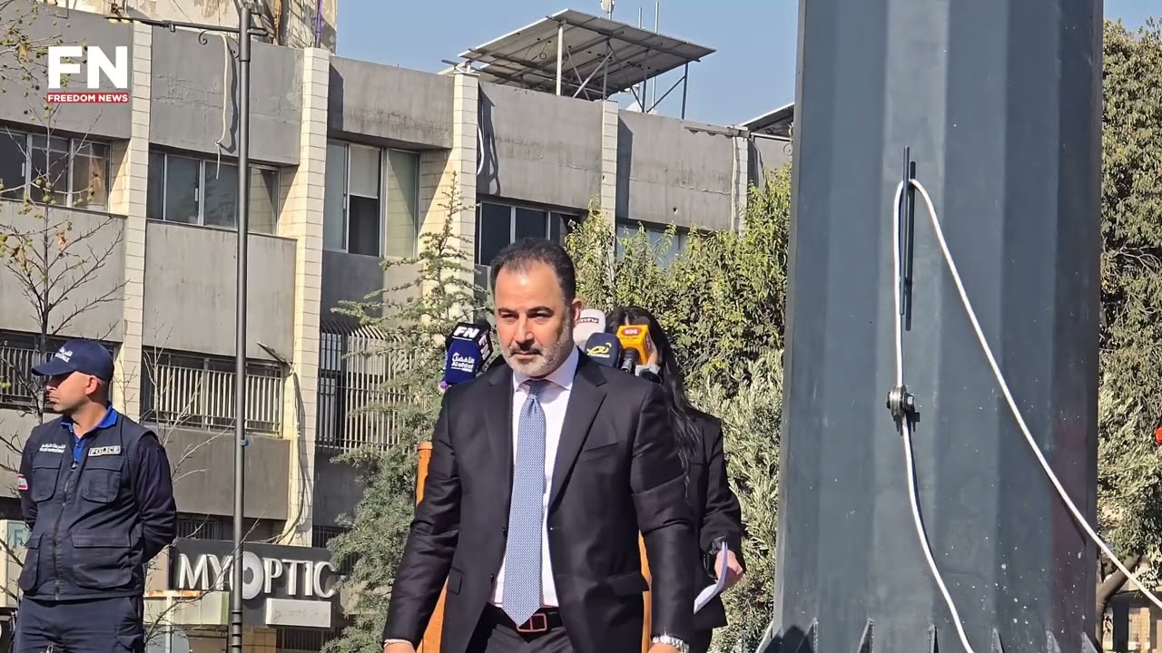 رفع أكبر علم لبناني على مستديرة أوتوستراد زحلة برعاية رئيس الجمهورية جوزاف عون