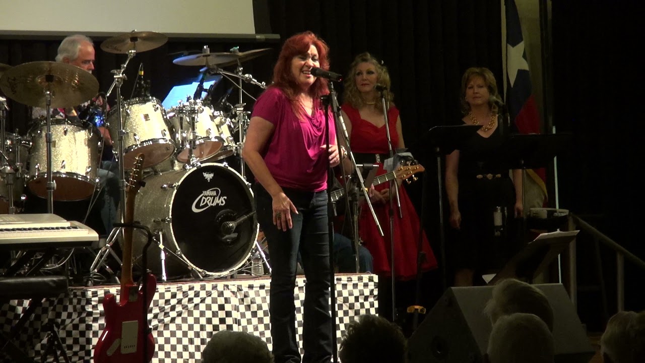 Lisa Layne   All I want For Christmas is You