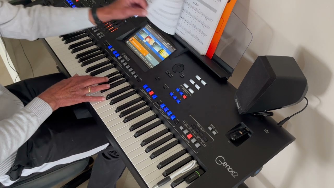 De glimlach van een kind een keyboard cover van Willy Albertie