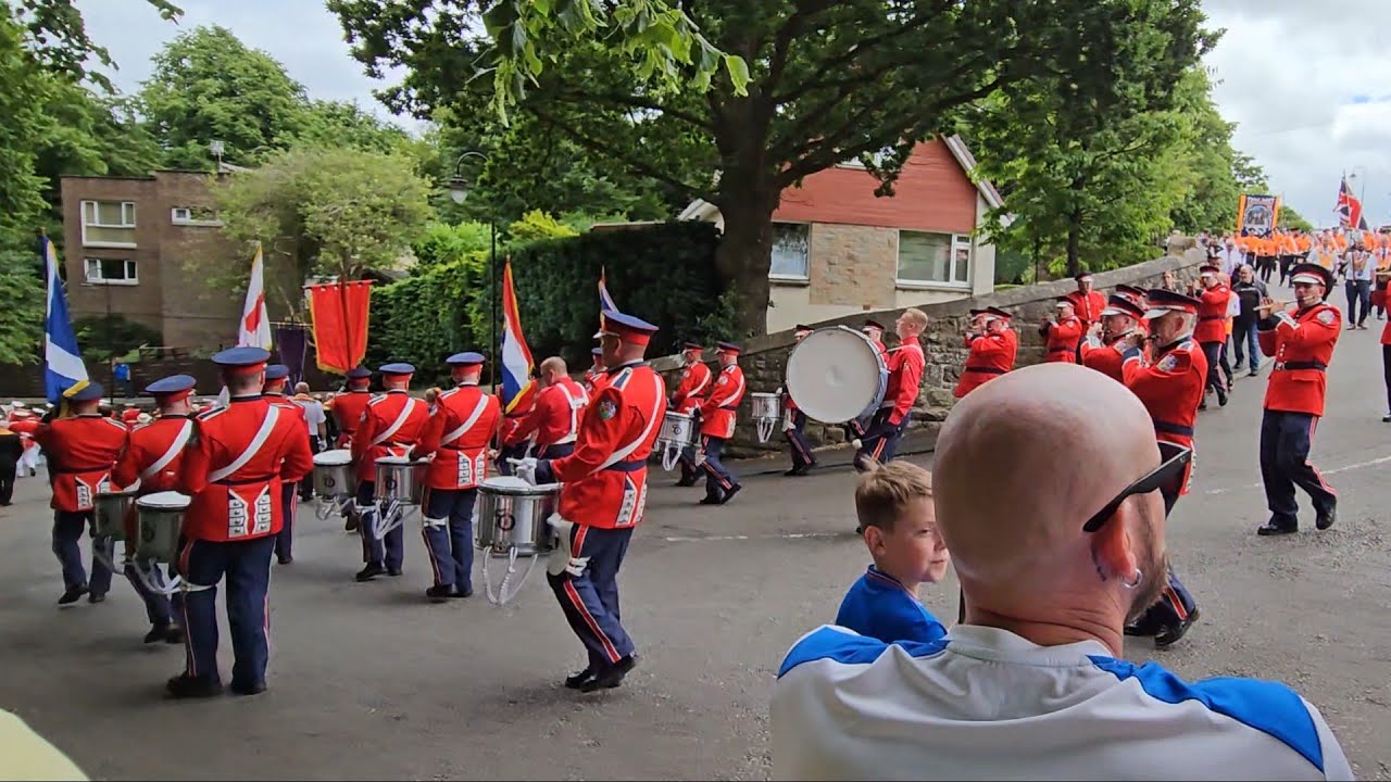 Sons of William flute band Glenmavis at East of Scotland boyne celebrations Bo'ness 2023 .